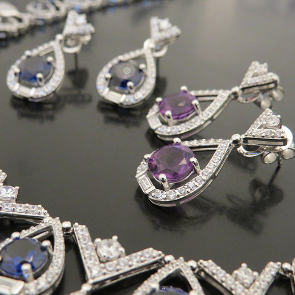 2_QUEEN orhangen lila 600x (Truly Me Jewelry Design)