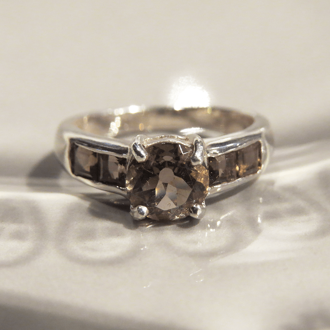 SMOKY ring