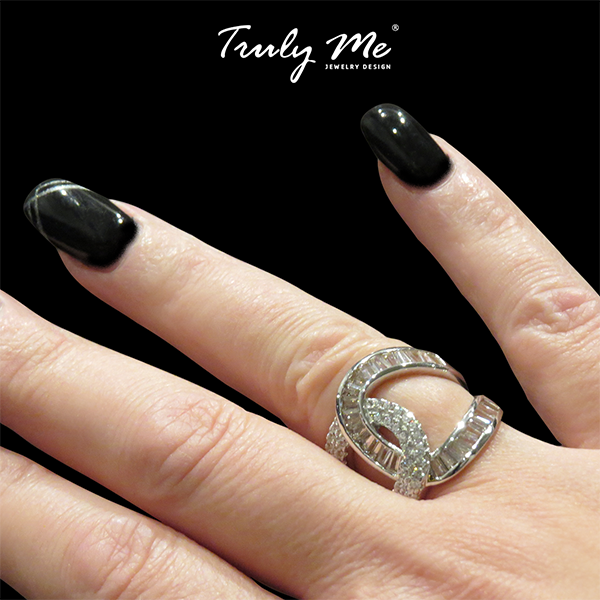 600x_Rosa_hand (Truly Me Jewelry Design)