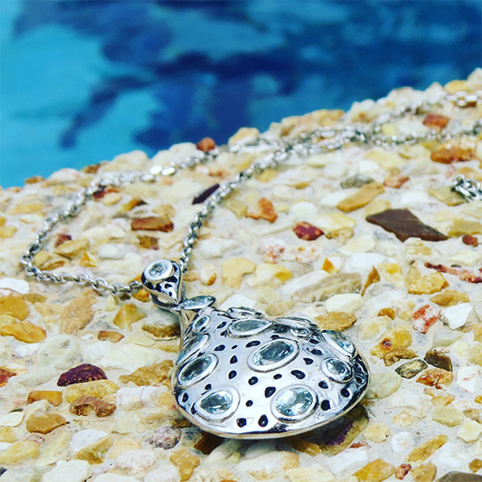 AQUA silverhalsband litet hänge