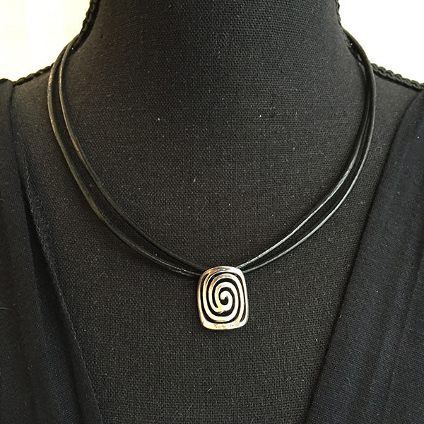 CIRCEL-OF-LIFE-kort(4)-halsband-Truly-Me
