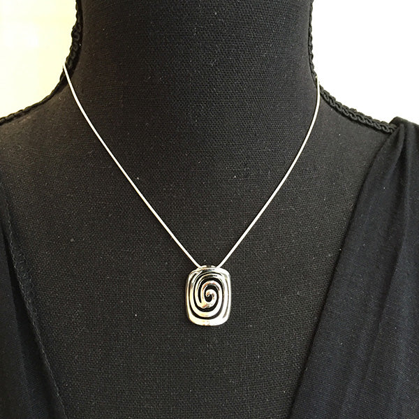 CIRCEL-OF-LIFE-kort(5)-halsband-Truly-Me
