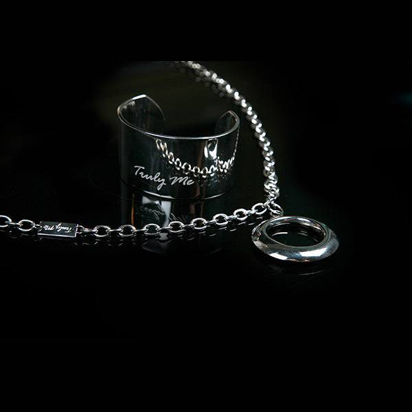 PURE stilrent långt silverhalsband (Truly Me)