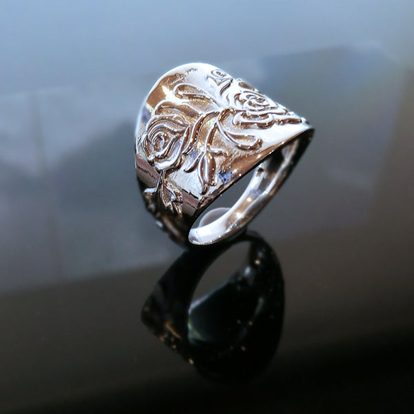 THE ROSE ring från Truly Me