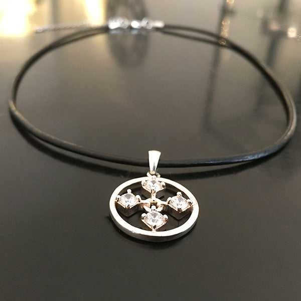 TOUCH vit silver läder halsband Truly Me