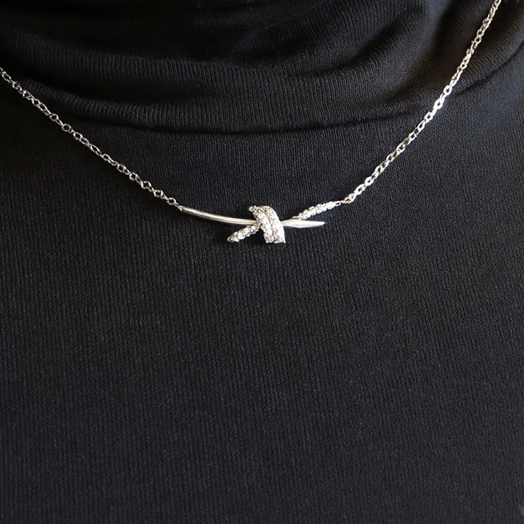 UNITED halsband