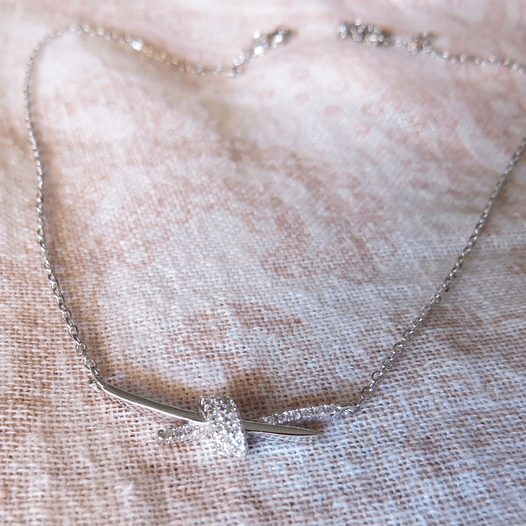UNITED halsband