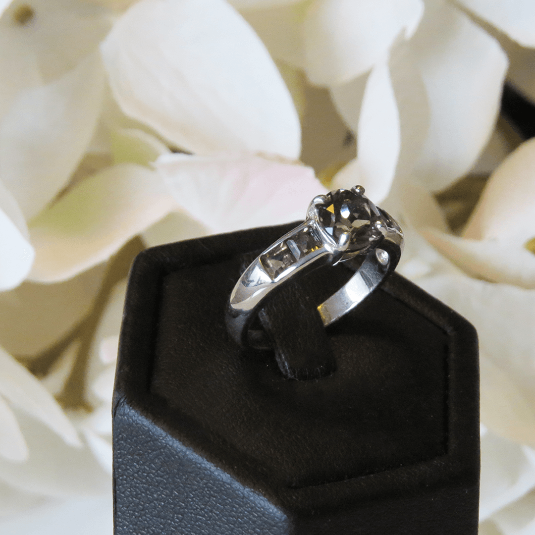 SMOKY ring