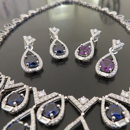 3_QUEEN orhangen lila 600x (Truly Me Jewelry Design)