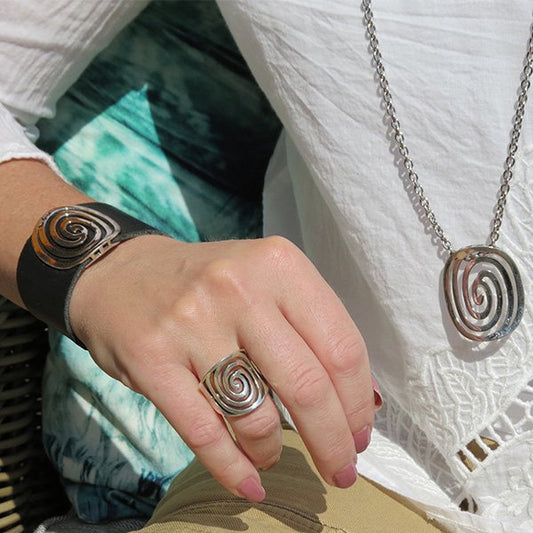 CIRCEL-OF-LIFE-(2)-ring-Truly-Me