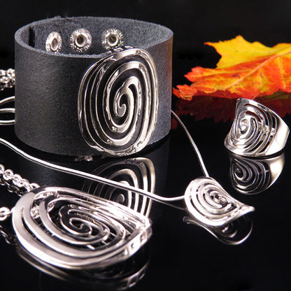 CIRCEL-OF-LIFE-(4)-armband-Truly-Me