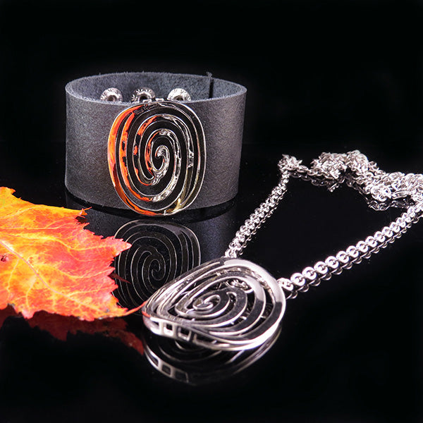 CIRCEL-OF-LIFE-lang(2)-halsband-Truly-Me