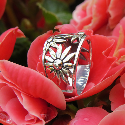 FLOWER POWER ring