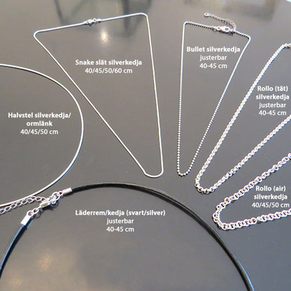 Halvstel silverkedja (1 mm)