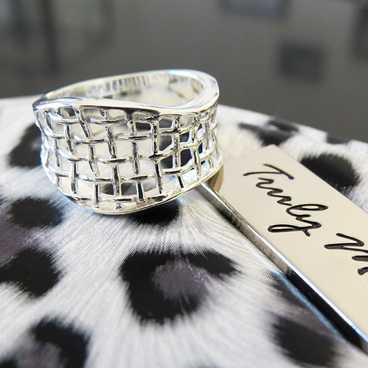 SILVER CANVAS ring