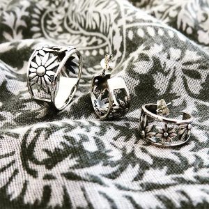 FLOWER POWER silver jewelry set by Truly Me Jewelry Design