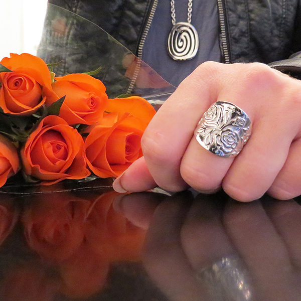 Ring med rosor silverring Truly Me