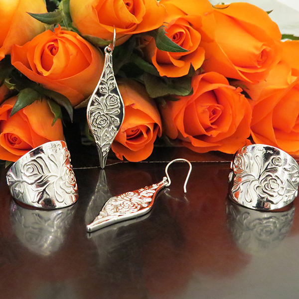 THE ROSE Silver jewelry With Patterns of Roses (Truly Me Jewelry Design)