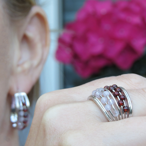 ring med rosa röda stenar ABACUS Truly Me